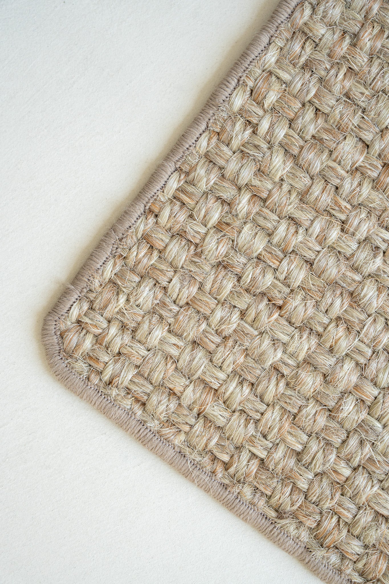 https://sisal.biz/